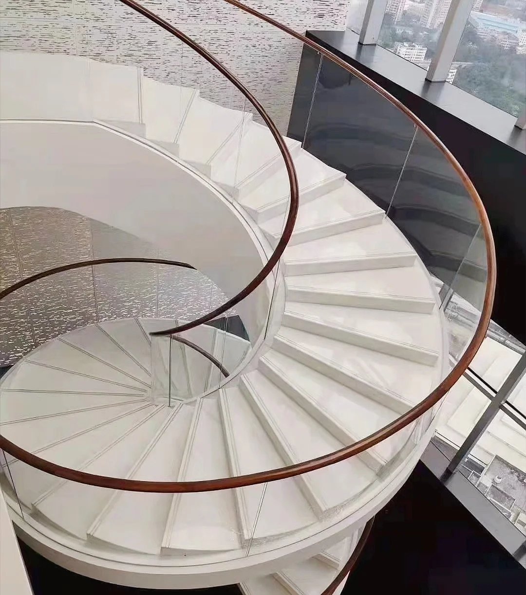 New Design Steel Wood Curved Stairs/ internal Residential Double Stringer Curved Staircase/glass  Spiral   stair