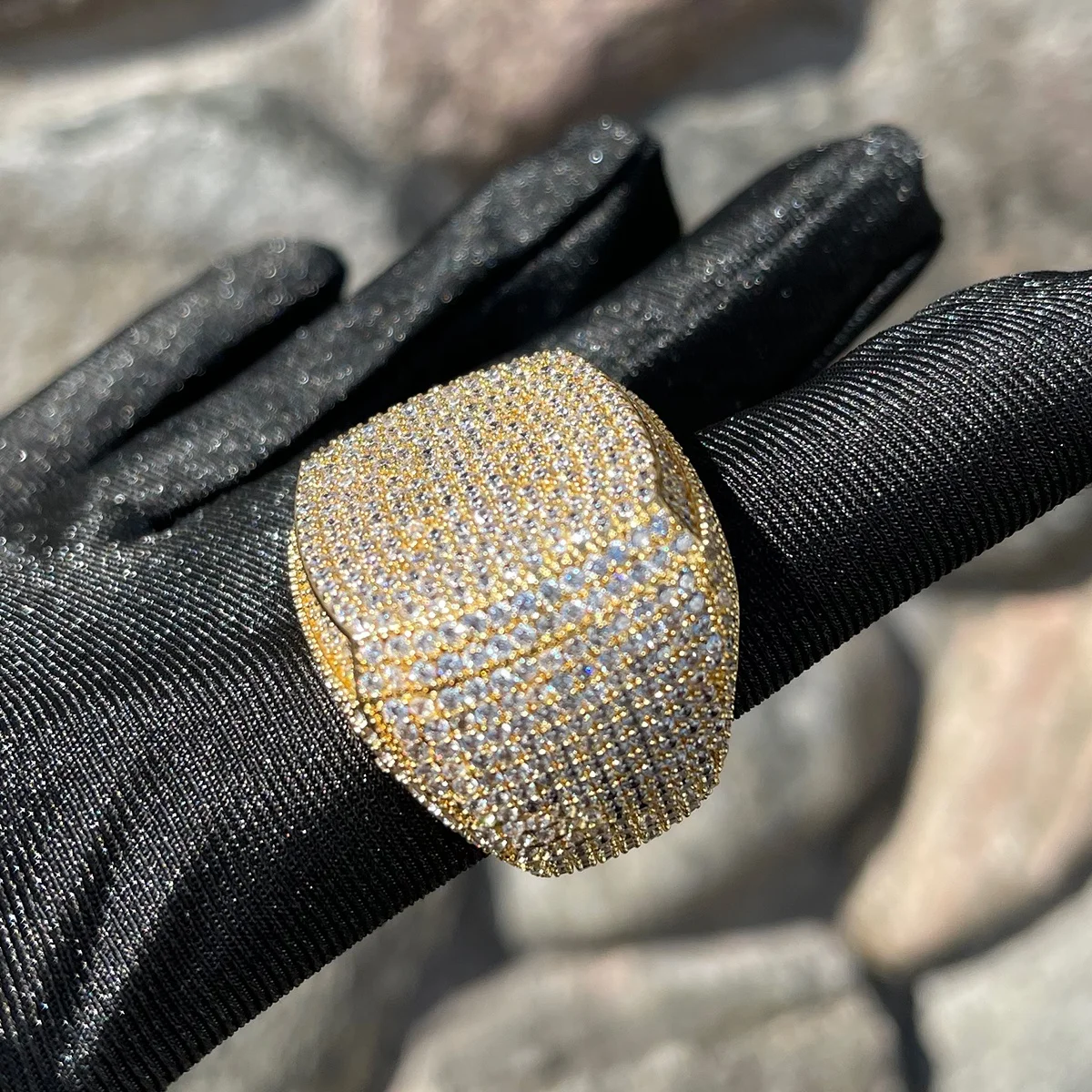 2022 Trend Big Iced Out Champion Ring for Men Real Gold Plated Prong Setting Copper CZ Stones Hip Hop Fashion Jewelry