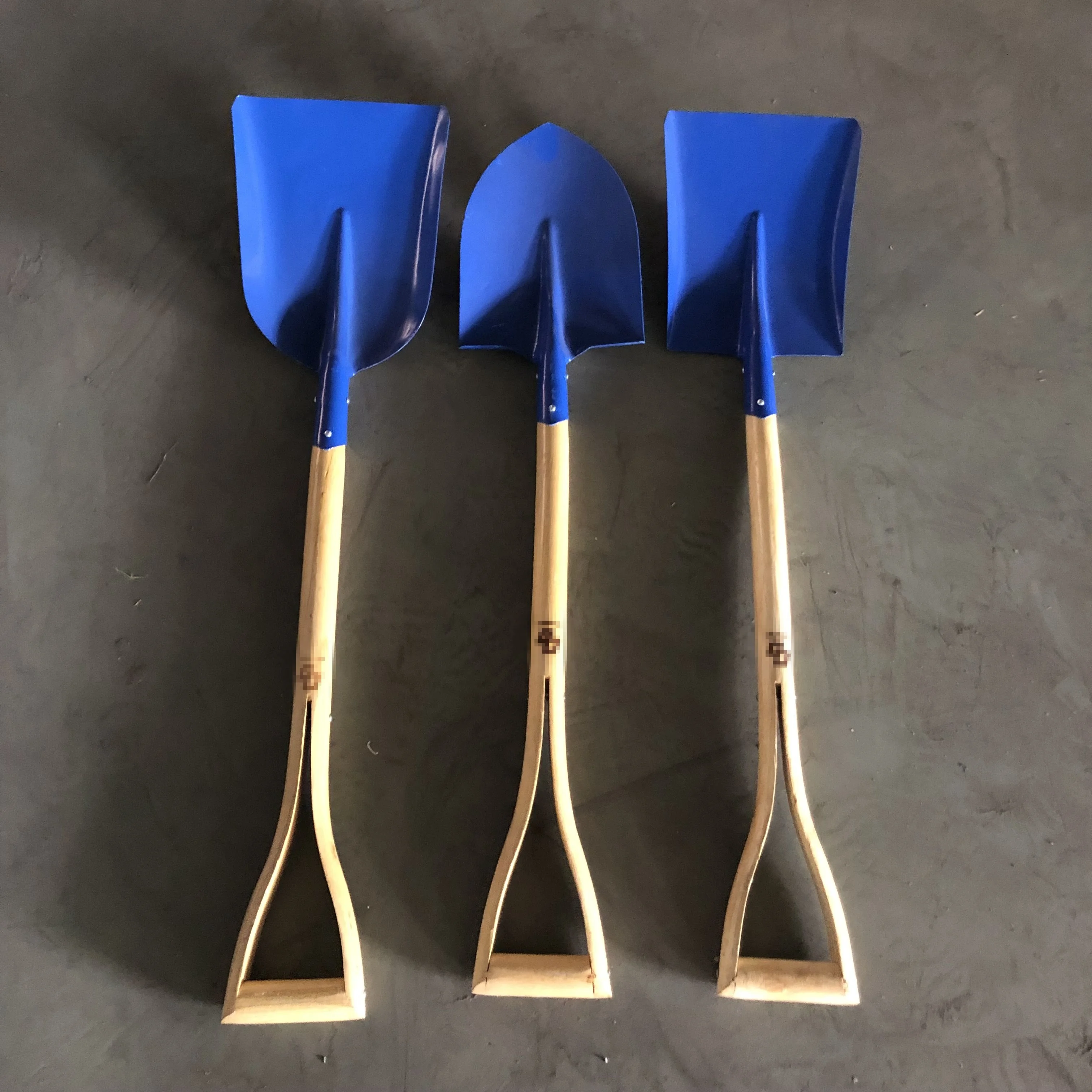 tangshan king tools South Korea market garden hand tool  wooden handle shovel metal steel handle shovel coal spade make in china