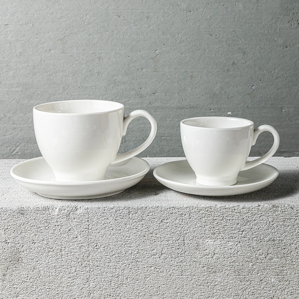 Заводская дешевая фарфоровая цветная белая чайная чашка 220 мл с блюдцем, индивидуальный логотип для отеля, кофейни, набор керамических кофейных чашек 3 унции