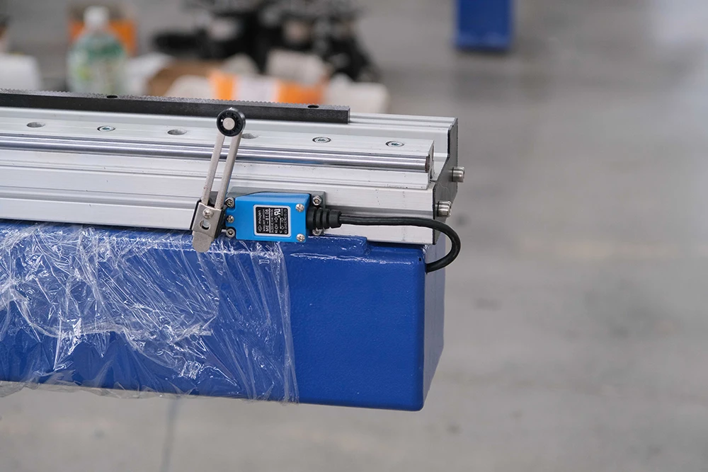 Cnc Welding Scrap Metal Hydraulic Cutter Robot Price Plasma Cutting Machine