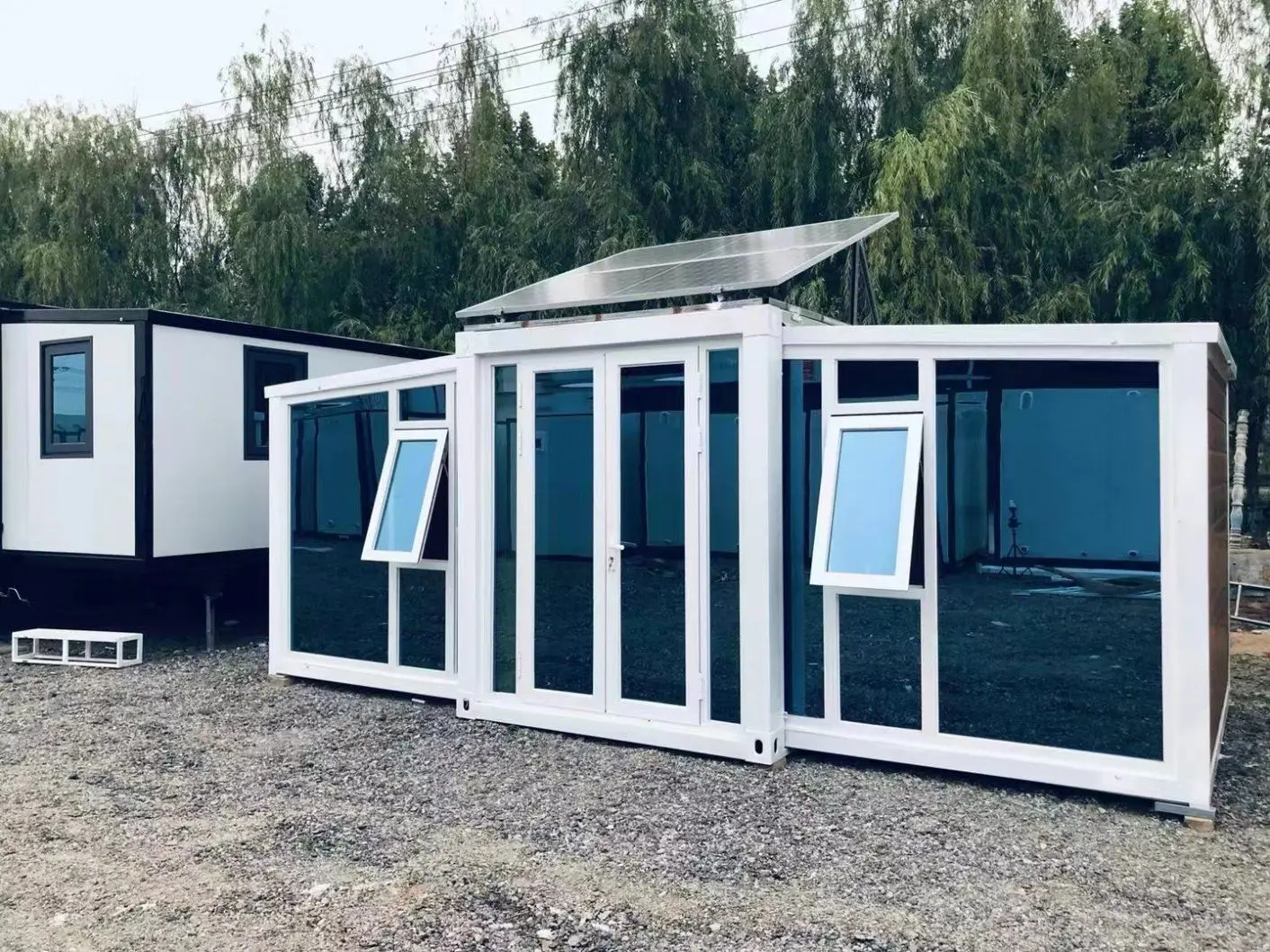 Fully Furnished Foldable Granny Flat Luxury Mobile Prefabricated Prefab Home Kit Expandable Container House With Triangle Roof