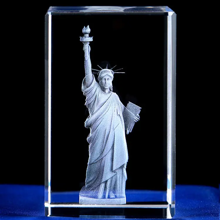Tourist Souvenirs Gifts 3d Laser Crystal Engraving NYC Landmarks Statue Of Liberty NYC Skyline Engraved Crystal Crafts