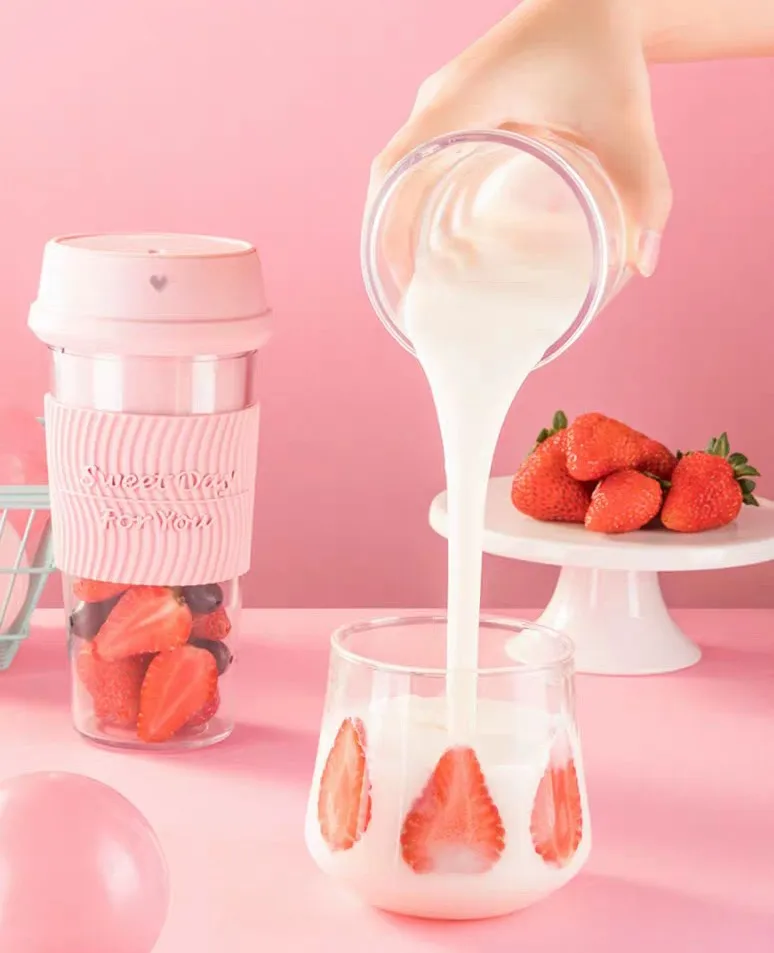 Plastic Container Material and Push Button Controls Type juicer blender