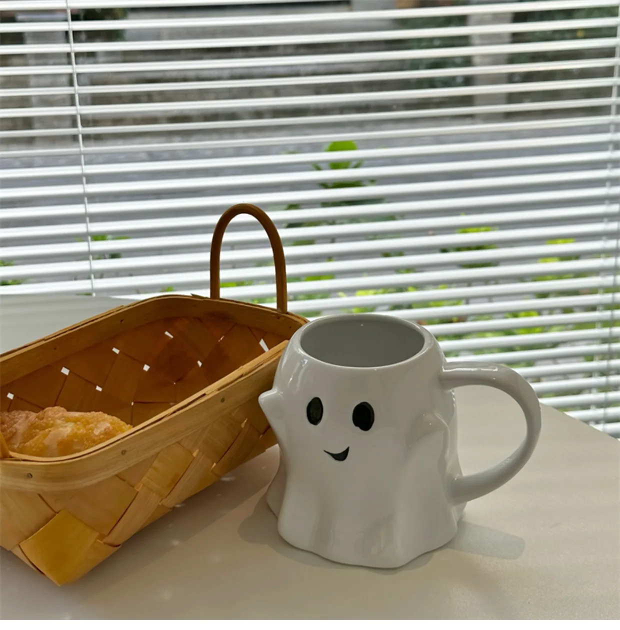 Wholesale Ceramic Ghost Cups Halloween Mugs drinkware