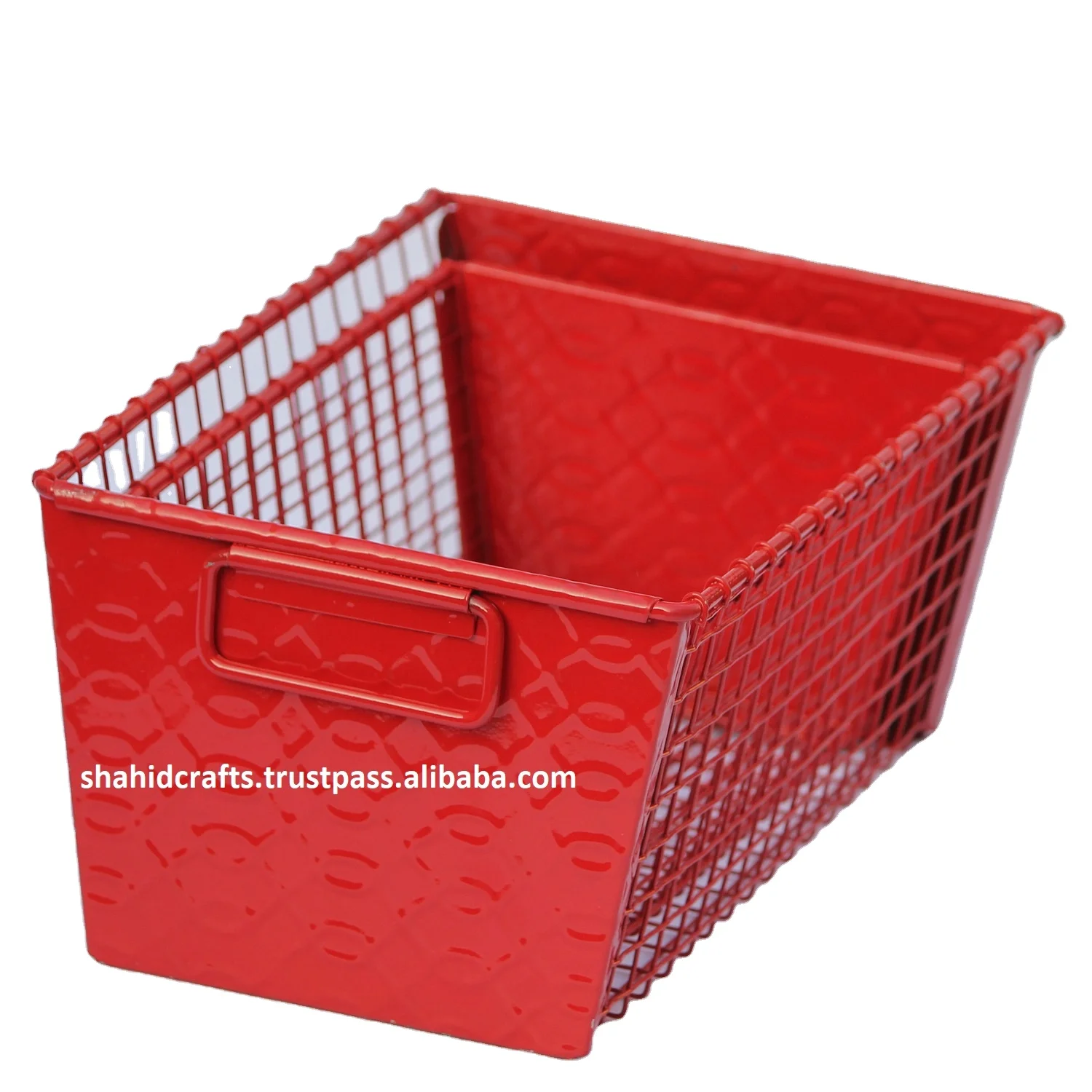 Top Selling New Latest Design Decorative Fruit Storage Basket Metal Basket Set of 2 Manufacturer And Exporter From India.