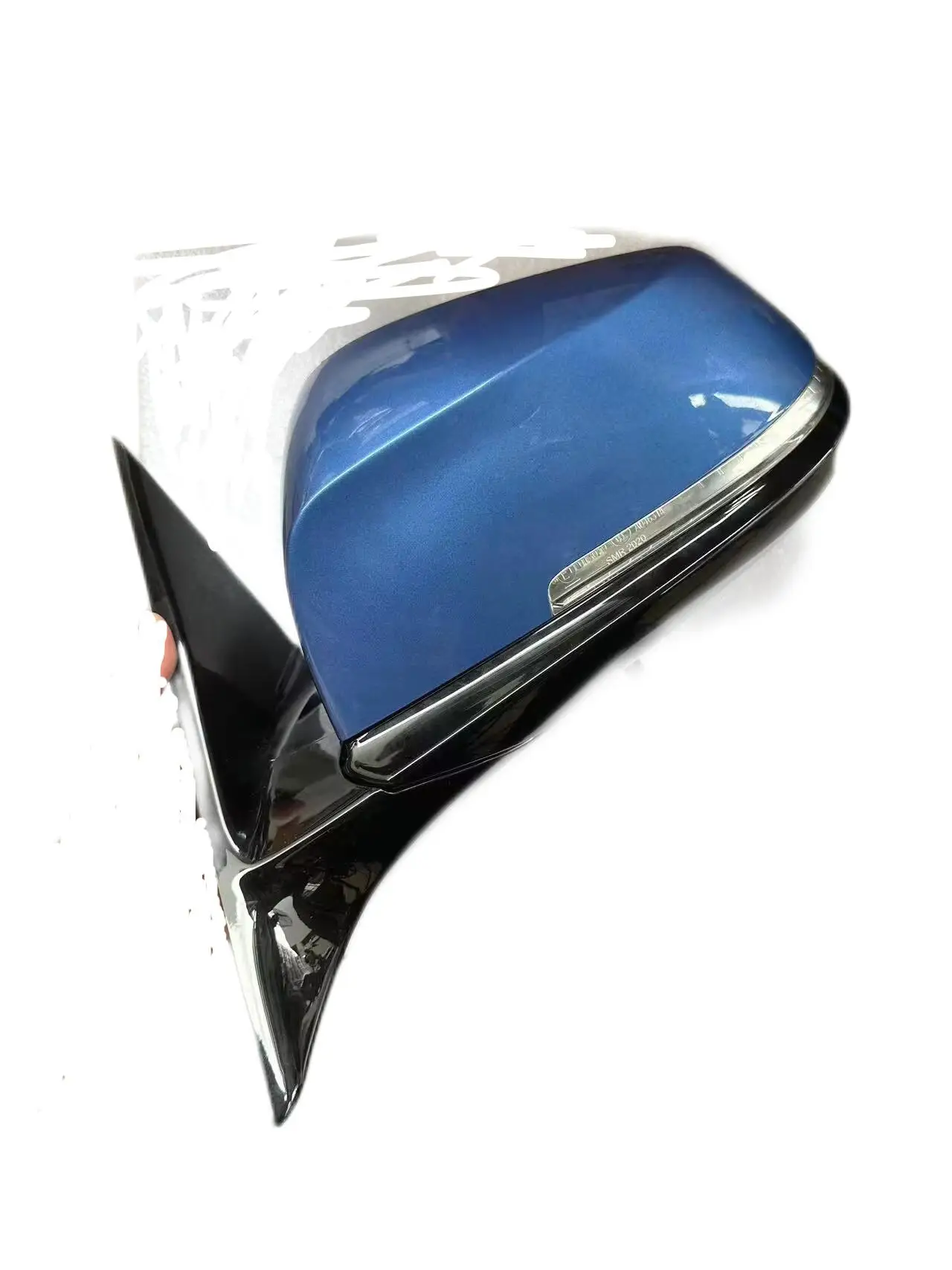 Applicable Highlander Prado Overlord Rand Cool Road Red cedar Senna rear view mirror assembly left and right reverse mirrors