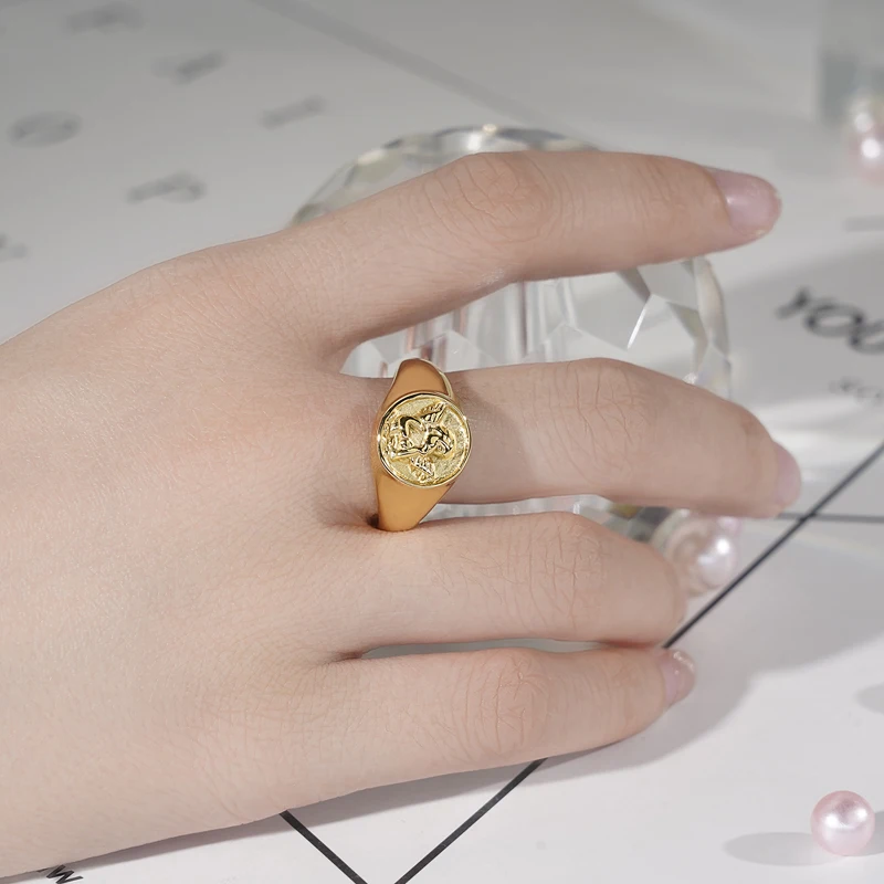 Fashion Jewelry 18K Gold Stainless Steel Finger Engagement Wedding Couple Ring Wholesale