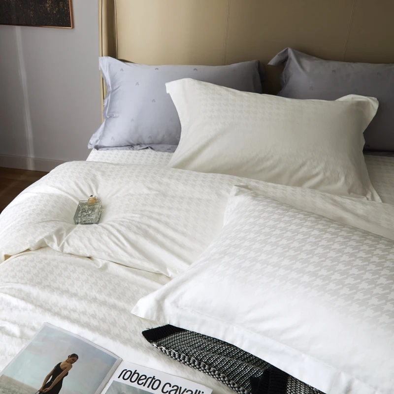 Hot Sale Double Gauze 100% Cotton custom Bedding Vintage Yarn-Dyed Jacquard Four Piece Quilt Set custom designer comforter sets