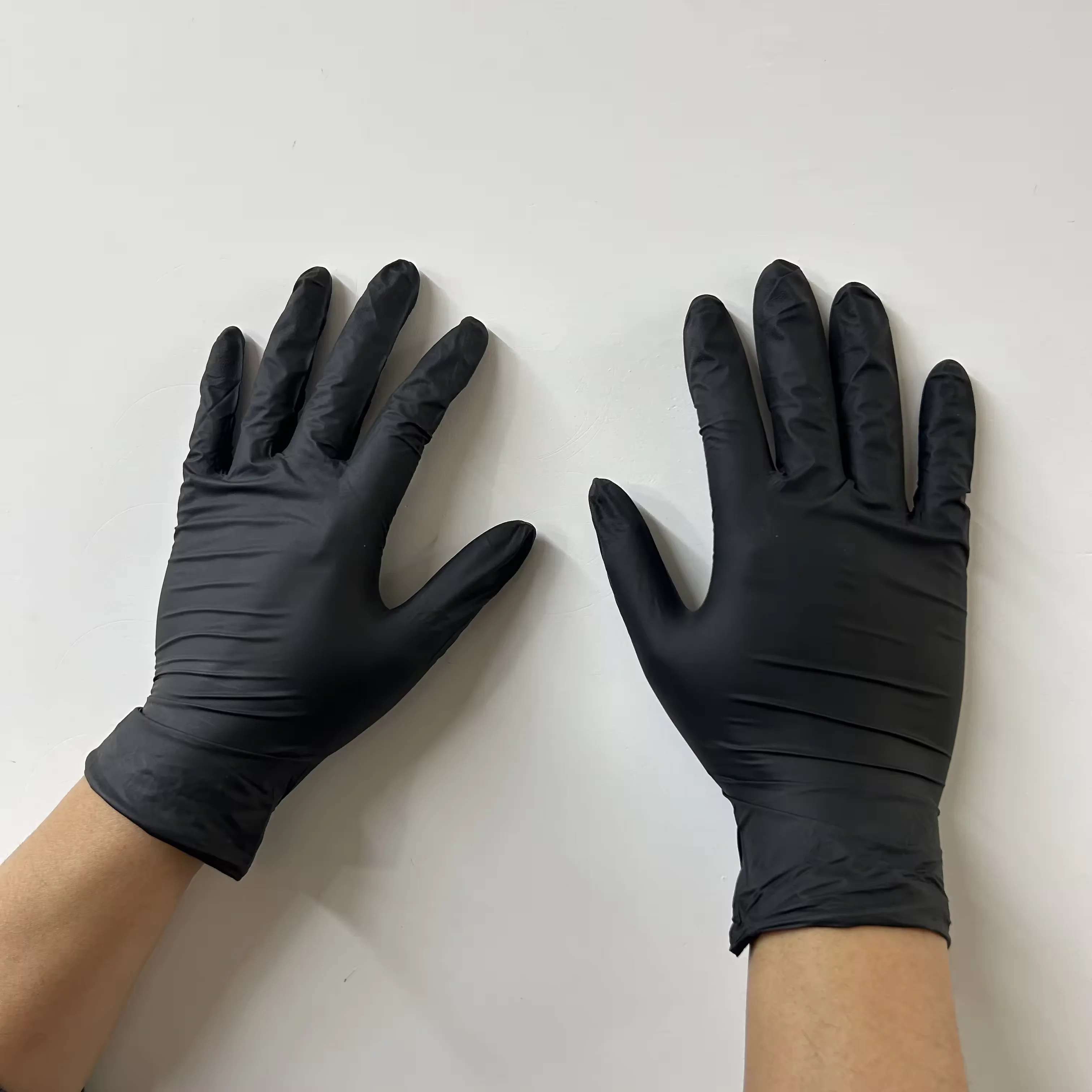 Disposable 100% Nitrile Blue Safety Gloves 9 Inches Black Barber Tattoo Shop Gloves Customizable Pink Nail Latex Free Gloves