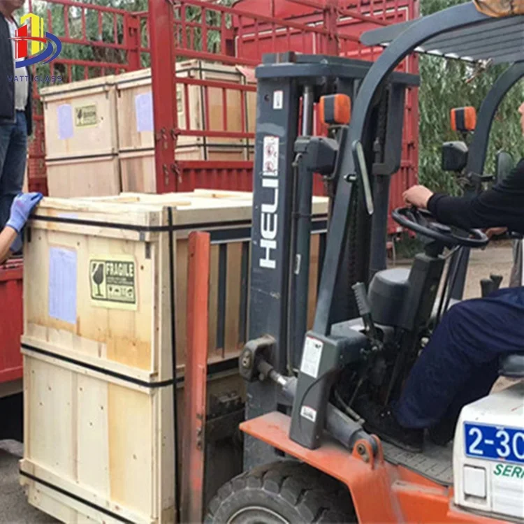 Decorative fluted laminated textured wired glass with fabric