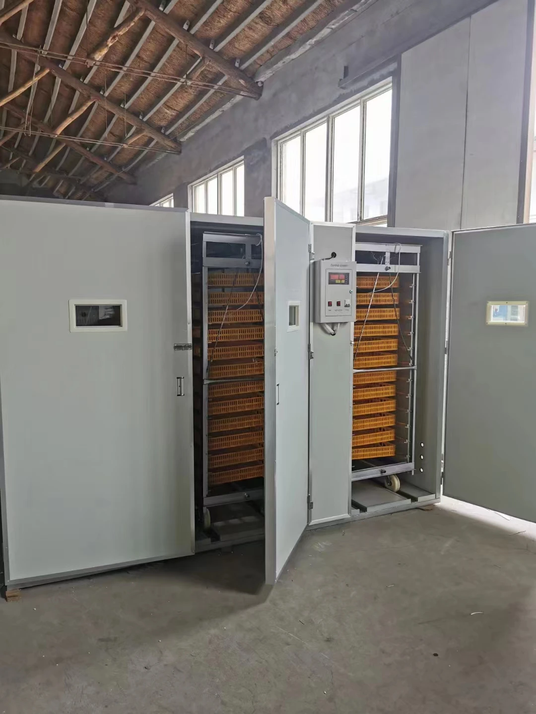 1056 Chicken Eggs Incubators Bird Hatching Eggs Quail Fully Automatic Incubator