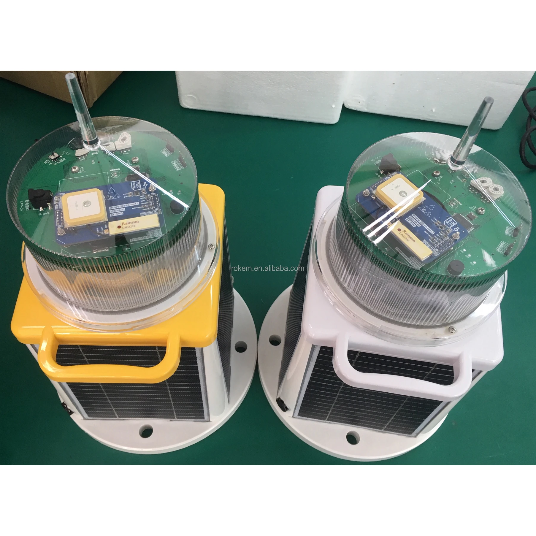 
 Морской фонарь GPS/GSM/AIS внутри  
