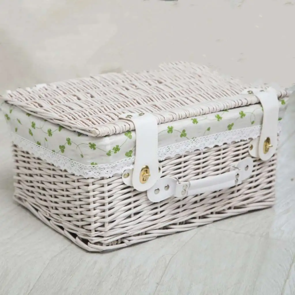 Disposable Empty Wicker Hamper Baskets Wholesale with Fabric Liner