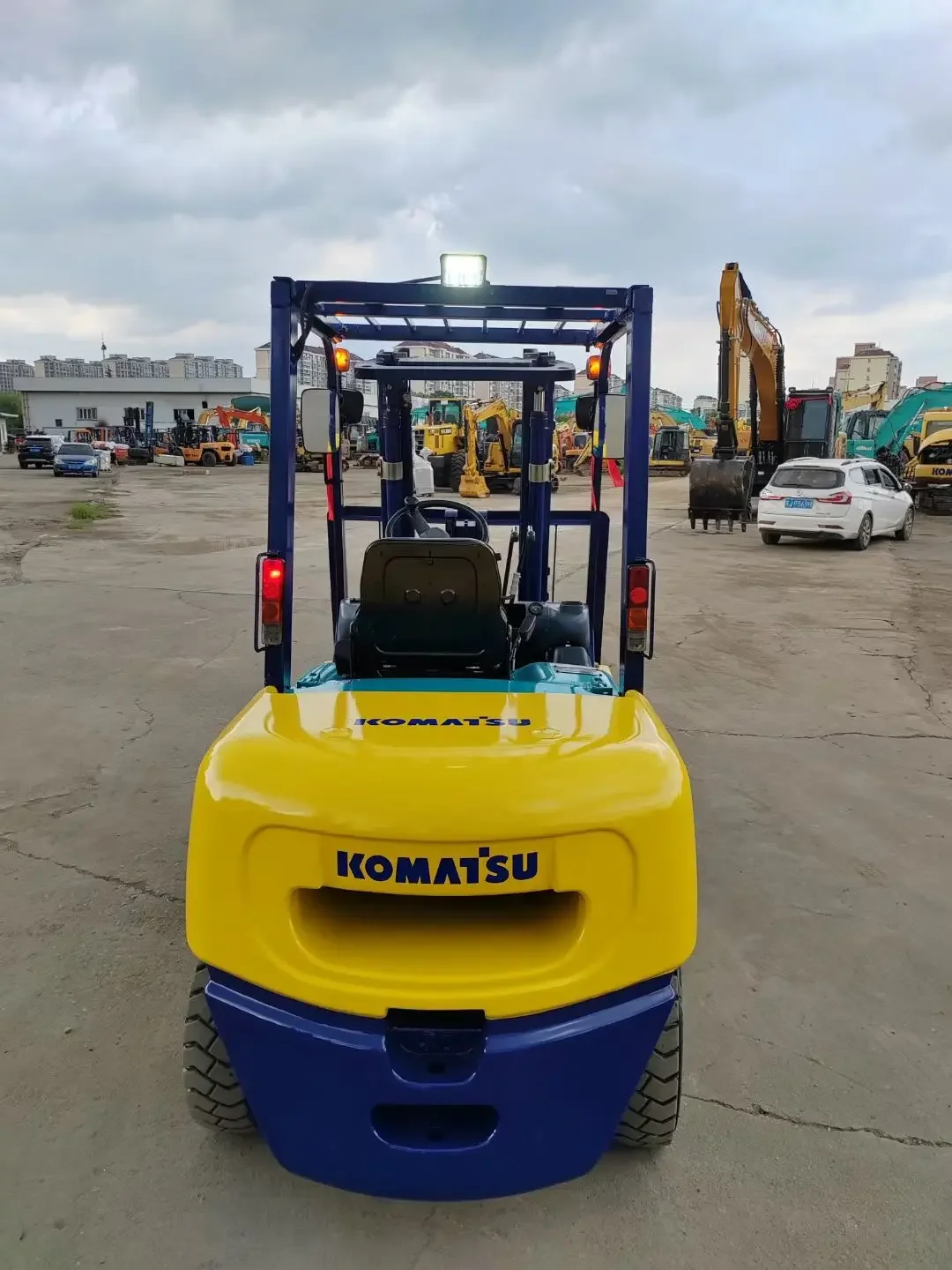 High Quality Used small Komatsu forklift 3 ton Komatsu Diesel Forklift 30 Cheap Price in stock