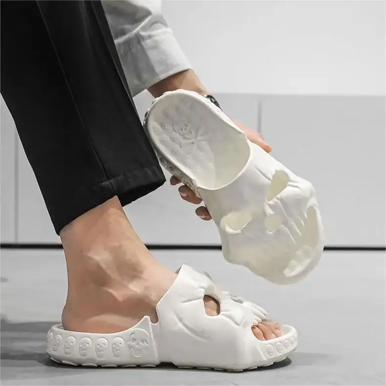 Wholesale Footwear Casual Sports Slides Couple Flip Flops Flat Women Shoes skull Slippers For Women Men Summer