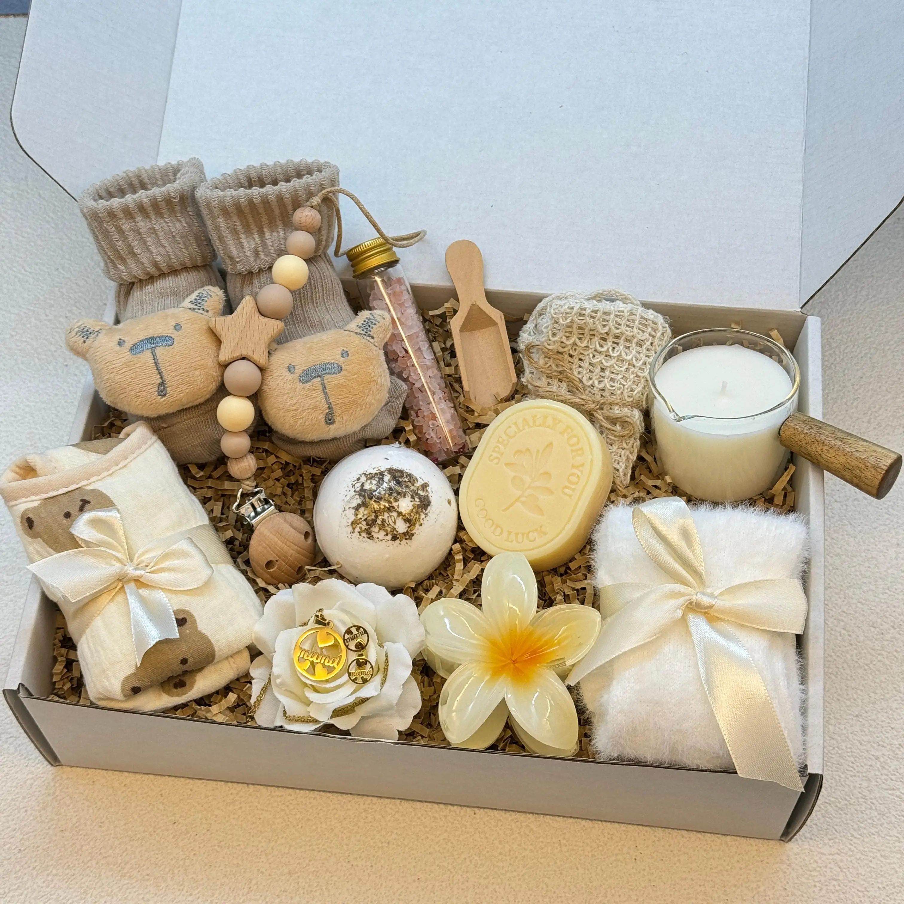 Custom Luxury Bath SPA Scented Candle Pregnancy New Baby Mom Gift Box Sets for Women New Born Baby