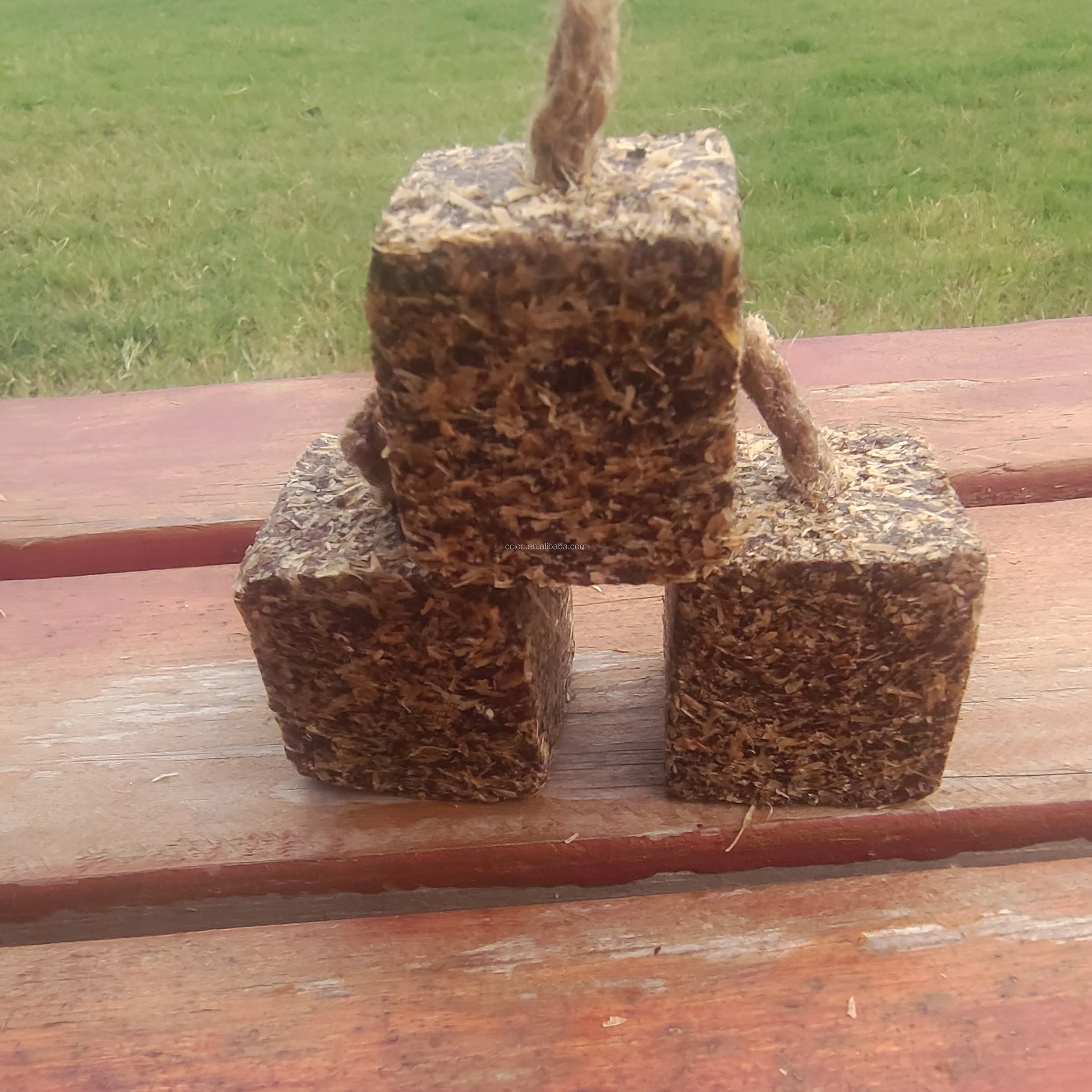 hot sell Wood Sawdust Fire Starter long Burning Time Igniting Fire Starter For bbq grills outdoor pizza oven