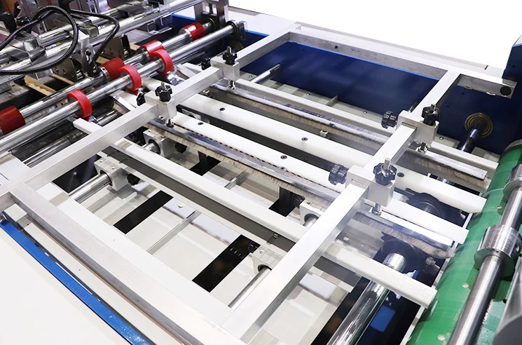 China Manufacturer Full-automatic High Speed Window Patching Machine for Tissue Box Medicine Box and Shirt Box