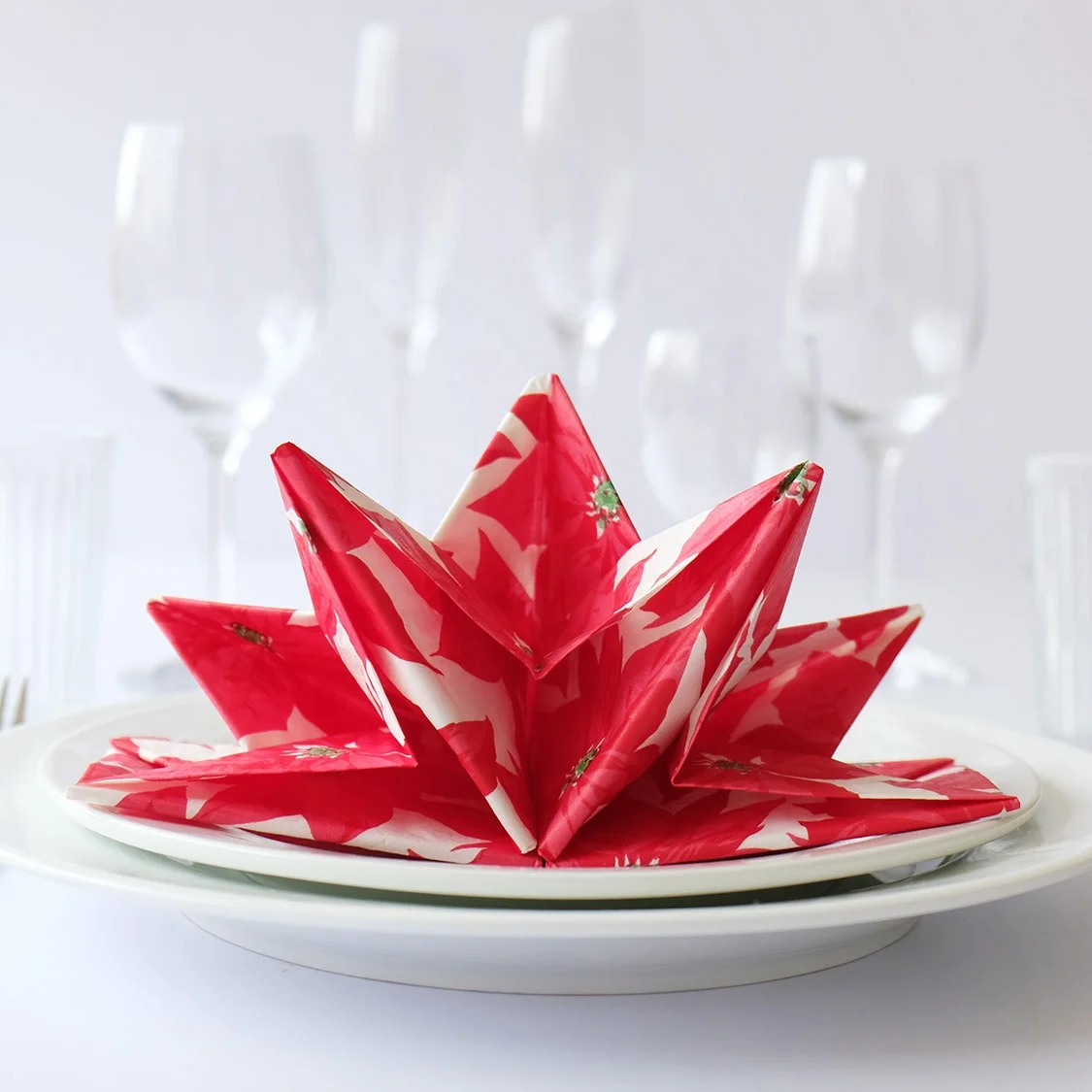 High Quality Christmas star folded Paper Dinner napkins for 2025 set of 12