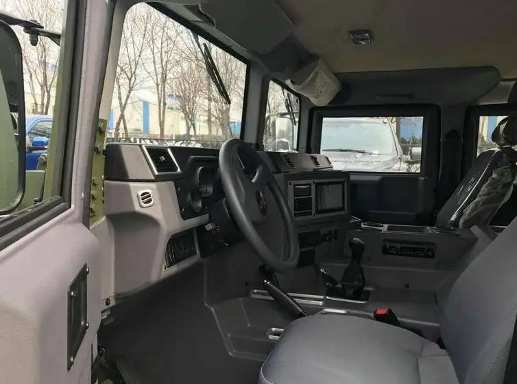Пикап Yunlihong Dongfeng Mengshi бронированный автомобиль