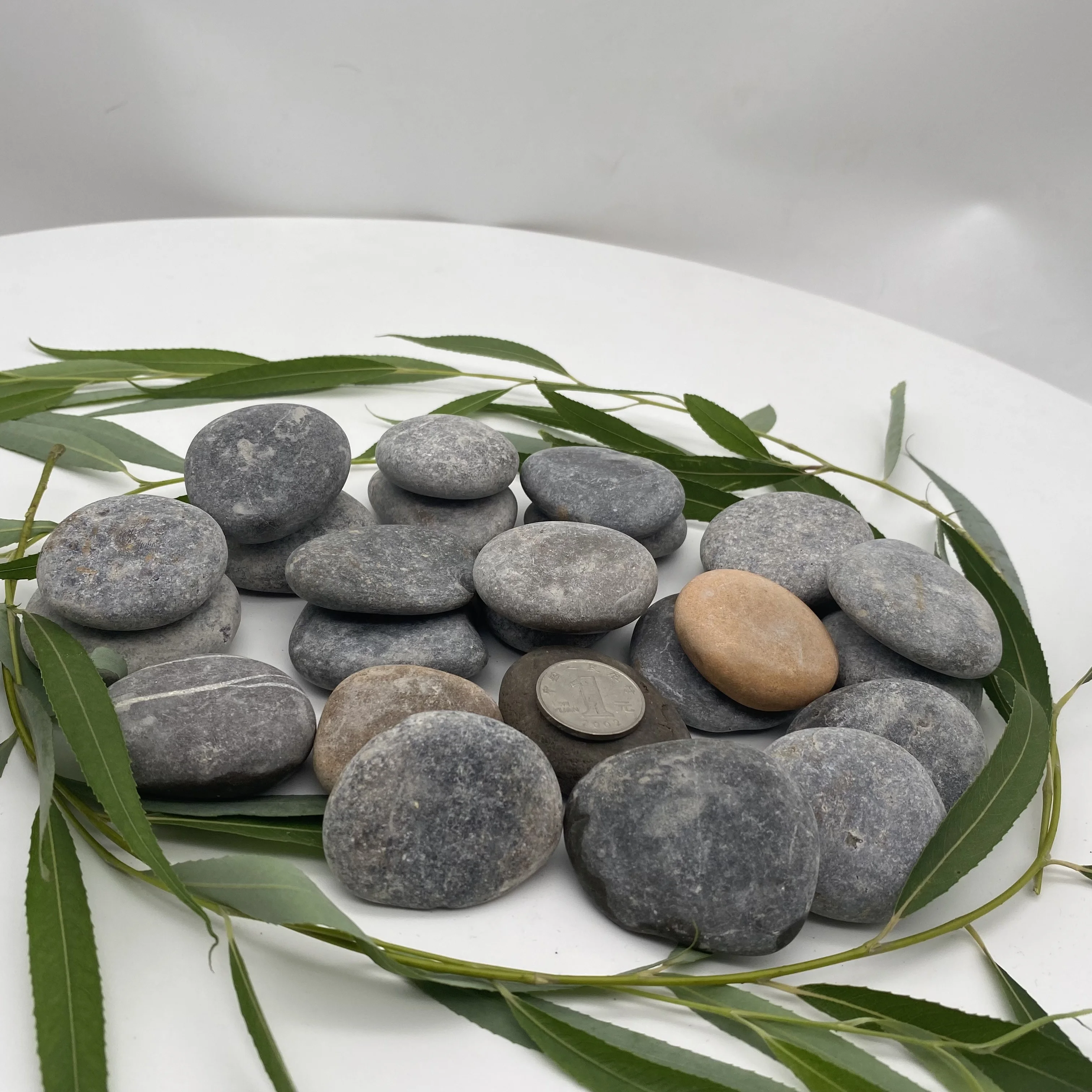 Hand-painted stone stone pebble wafer DIY hand-painted creative stone