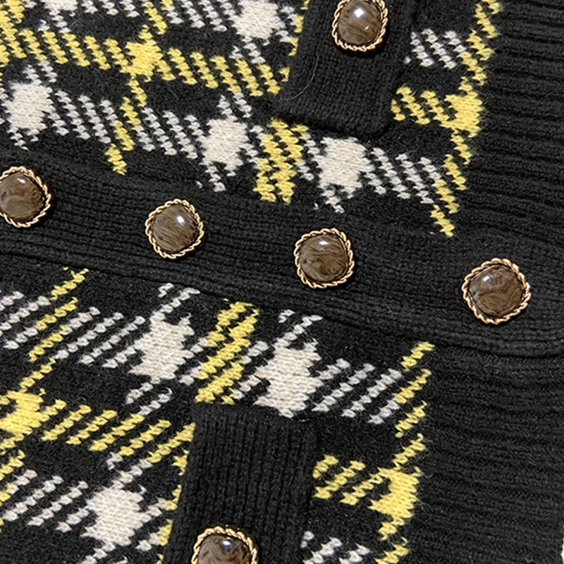 Jacquard Plaid Sweaters Women Fashion Clothes Styles High Quality V Neck OEM Knitted Sweater Cardigan Jacket For Woman