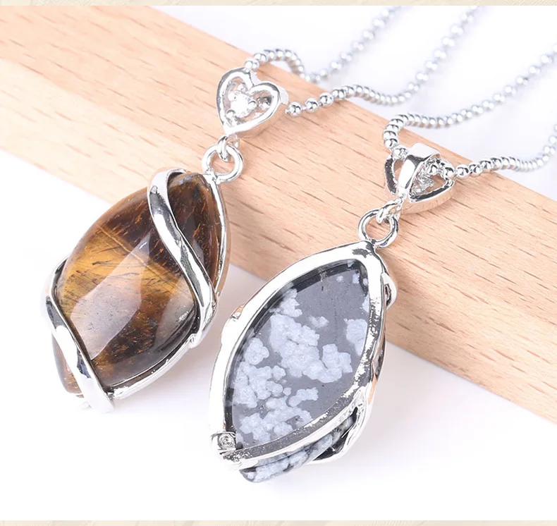 Polished Raw Gemstone Quartz Necklace Healing Crystal Pendant for Reiki Healing