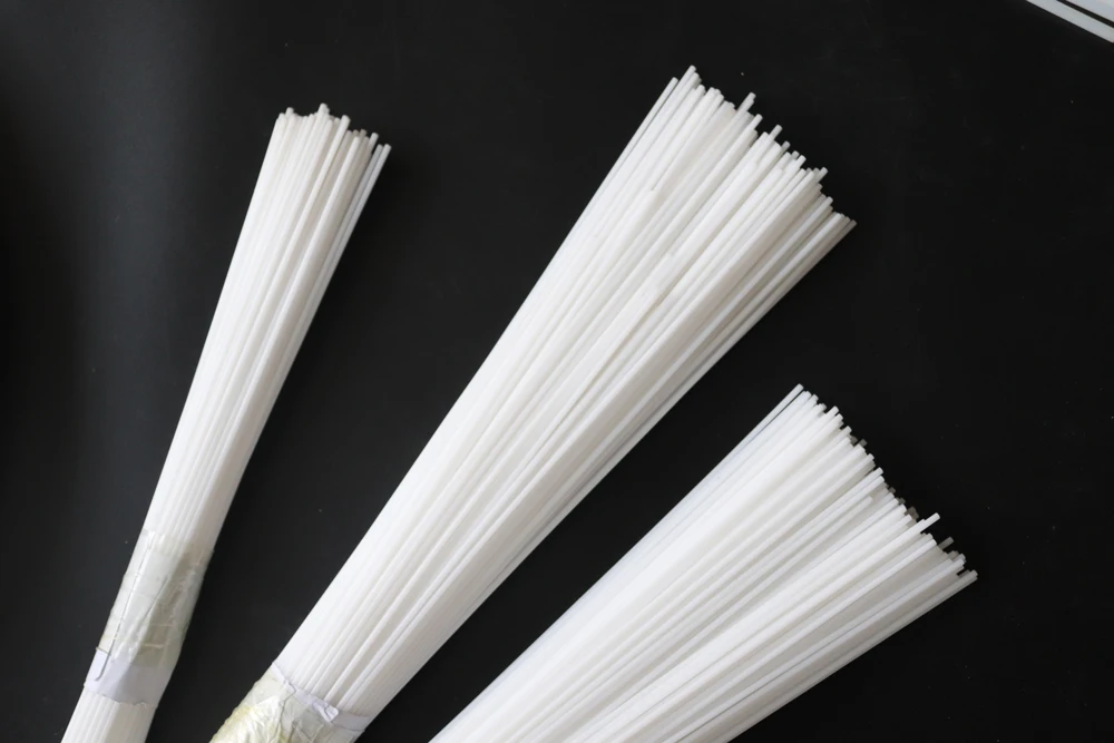 Extrusion Milky white polypropylene rod hard PP plastic bar Nylon rods Straight rod for toys