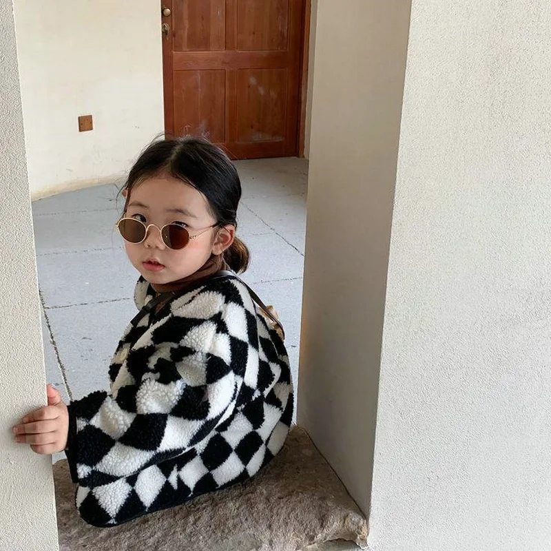Winter Girls Jacket Kids Thick Coats Black and White Plaid Berber Fleece Faux Fur Outwear Kids Coat Warm Baby Outfits