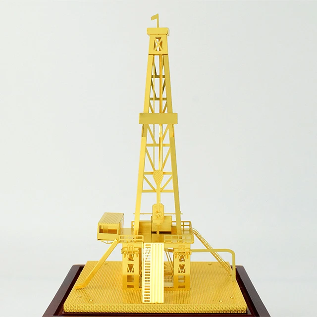 Derrick Oil Well Rig Brass Sculpture w Wood Base Desk Model oilfield drilling