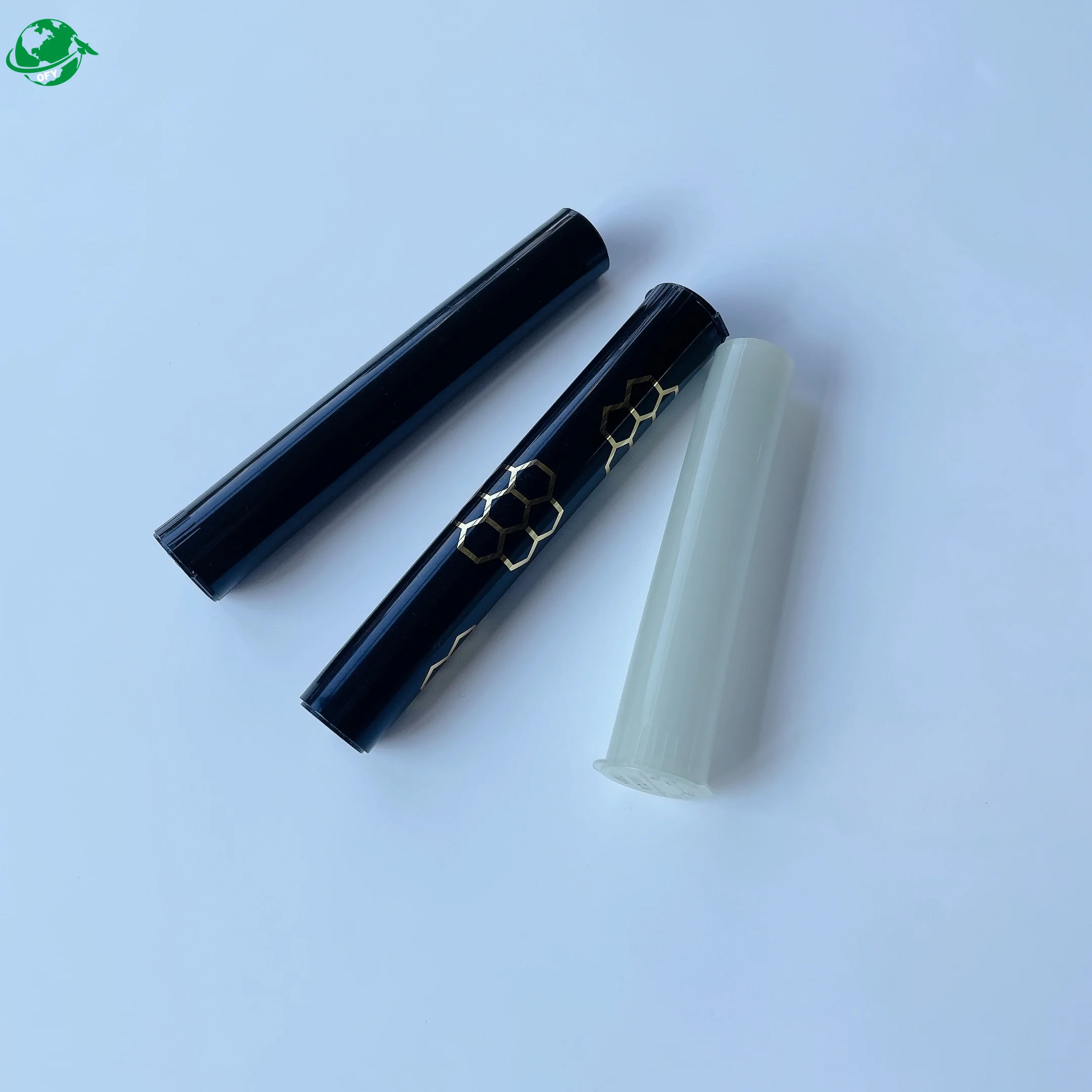 Free Sample Pop Top Plastic Packing Bottle With Hing Lid