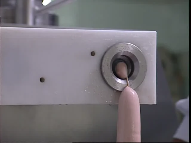 Industrial Pneumatic Sausage Filling Machine Automatic Sausage Filler Stuffer And Twisting machine