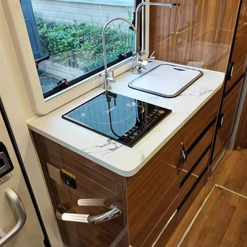 2023 Changan Fengjing RV 2.4T Camper Motorhome 4wd Family Caravan Gasoline Caravan Changan Fengjing RV Luxury RV Motorhome