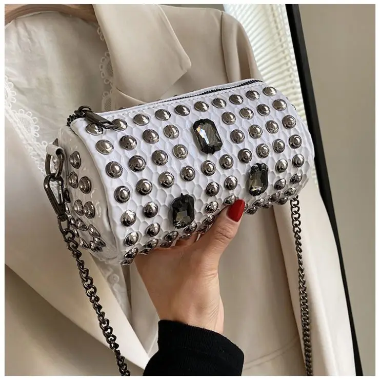 2022 Hot Sell rivets purses girls luxury messenger hand bags lady fashion Bucket handbags purses for woman