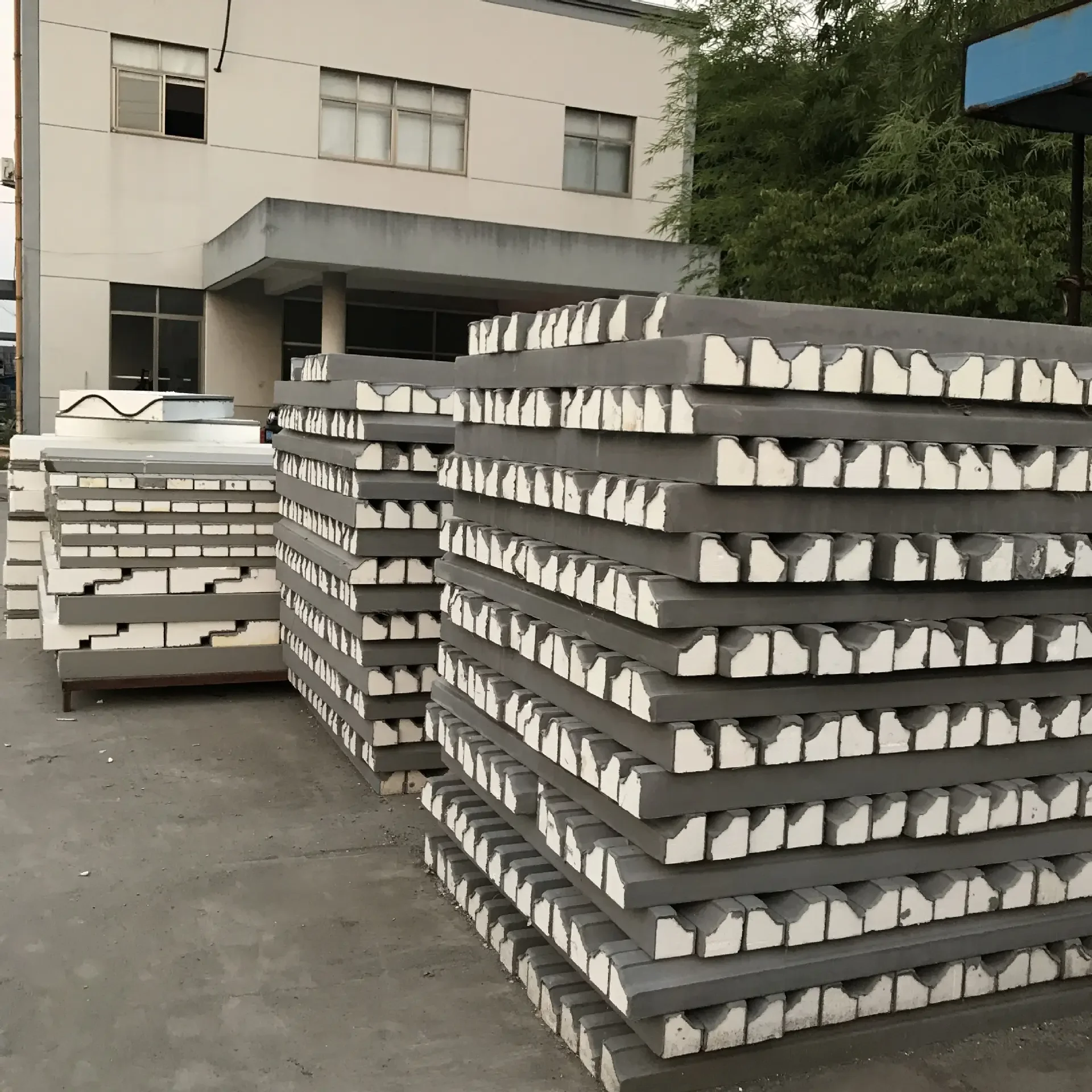 Exterior wall decoration foam lines fire proof eps line sandwich panels for walls and roofs