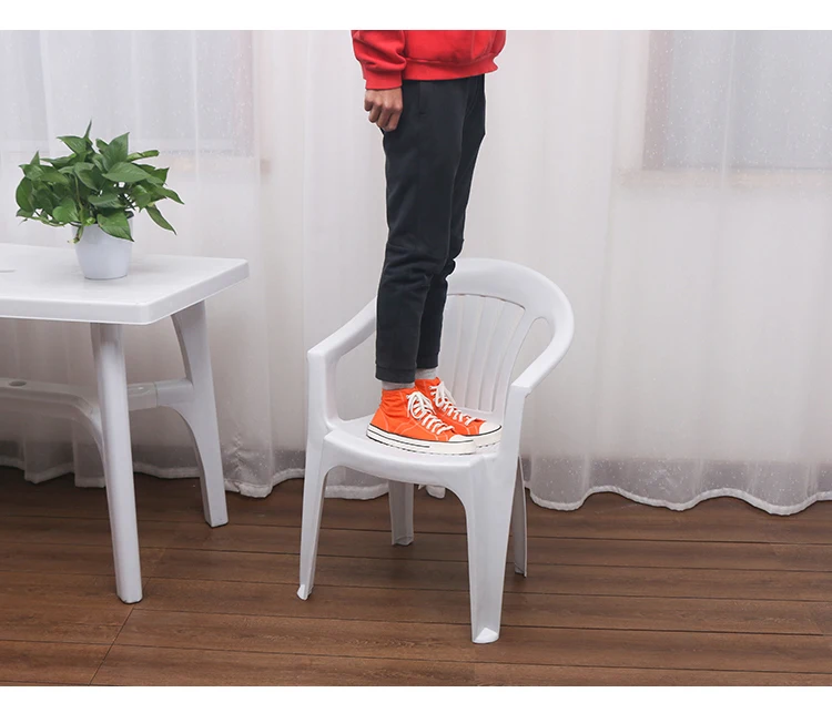 Cheap Wholesale Modern Stackable Garden Chair Outdoor Portable White Strong Plastic Chair For Events Wedding