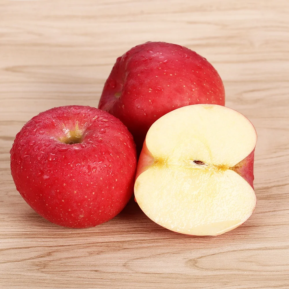 
Свежие сладкие сочные и хрустящие яблочные фрукты на продажу 