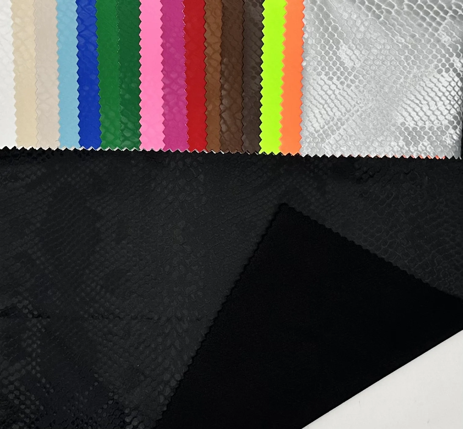 Manufacturer Tangcai 2023 Latest Fashion 4 Way Stretch Leather Snake Grain PU Leather Fabric for Garment and Skirt