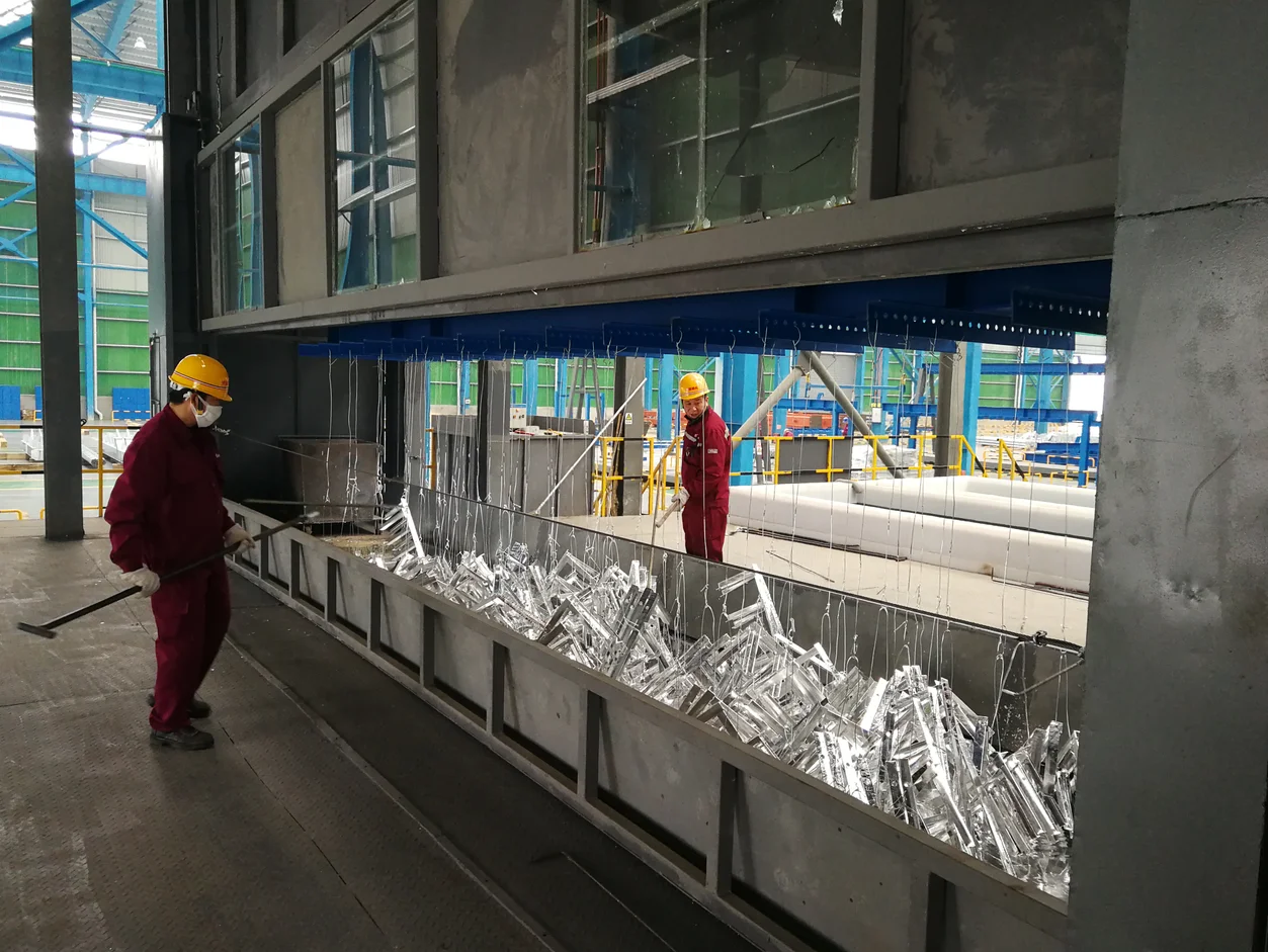 Continuous hot dip galvanizing production Line hot dip galvanizing kettle