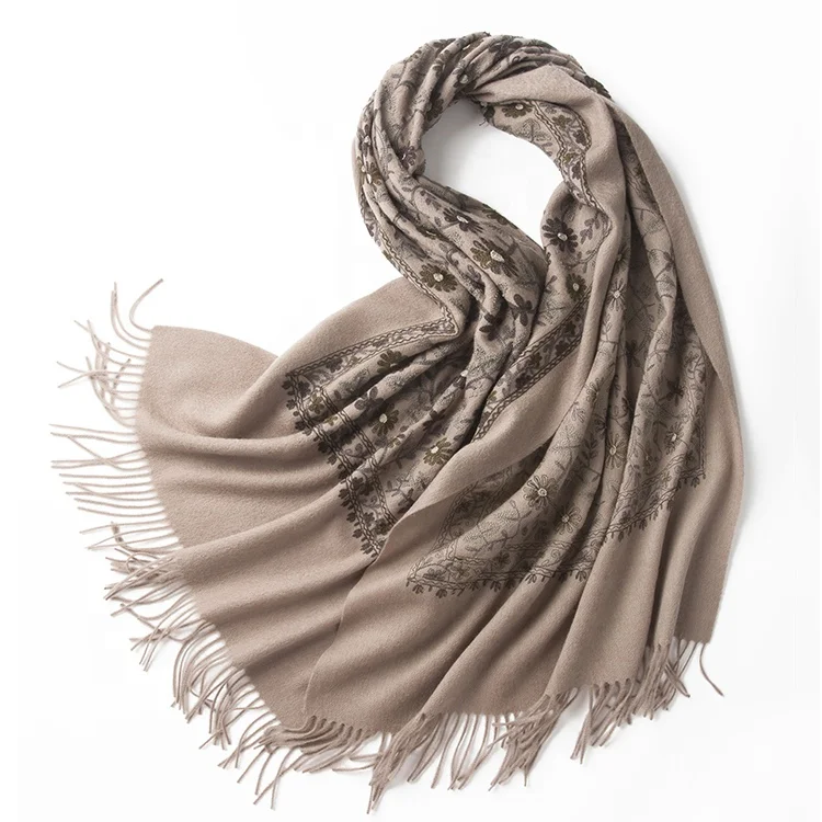 
New Arrival Lady Paisley Embroidered Indian Pure Wool Shawls with Tassels 