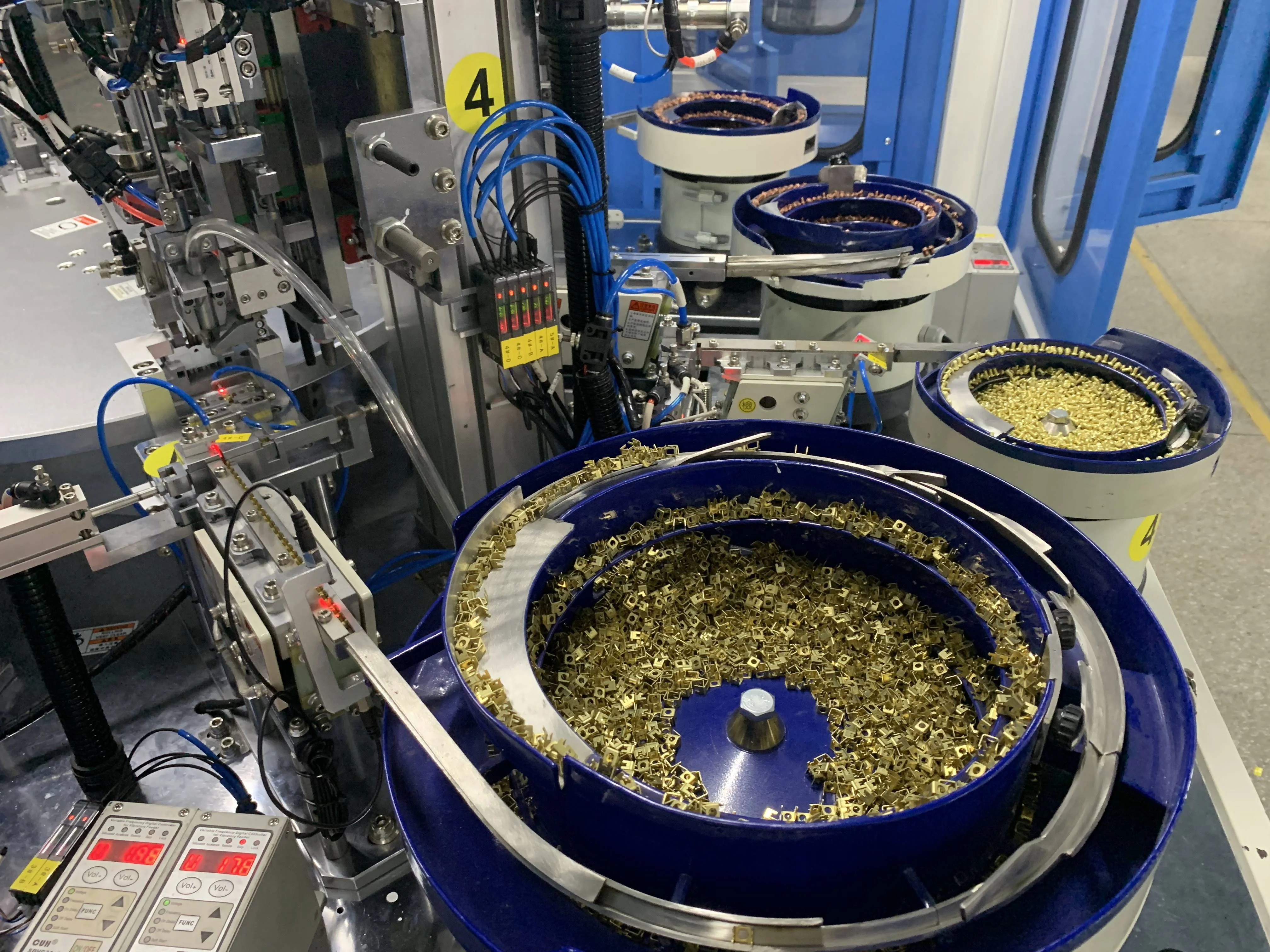 Automatic Spring Vibratory Feeder Bowl Parts Feeder Assembly Machine