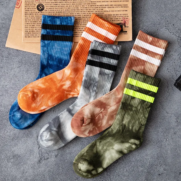 Wholesale custom tie dye socks outdoor running mid tube volleyball sports socks striped designer socks high quality for men