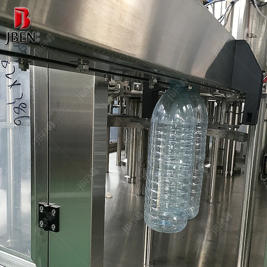 300ml small bottle filling machine / 2000bph automatic water bottling plant / carbonated drink filling machine China supplier