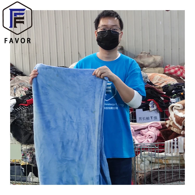 Wholesale Bulk Used Hotel Bath Towels Rags Bales Second Hand Wholesale Clothes Handbags Shoes