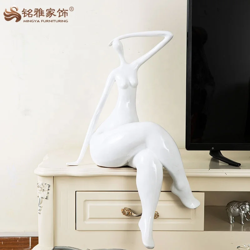 Высококачественное украшение для дома статуя голого человека статуэтка тела йоги художественная выставка скульптура из смолы