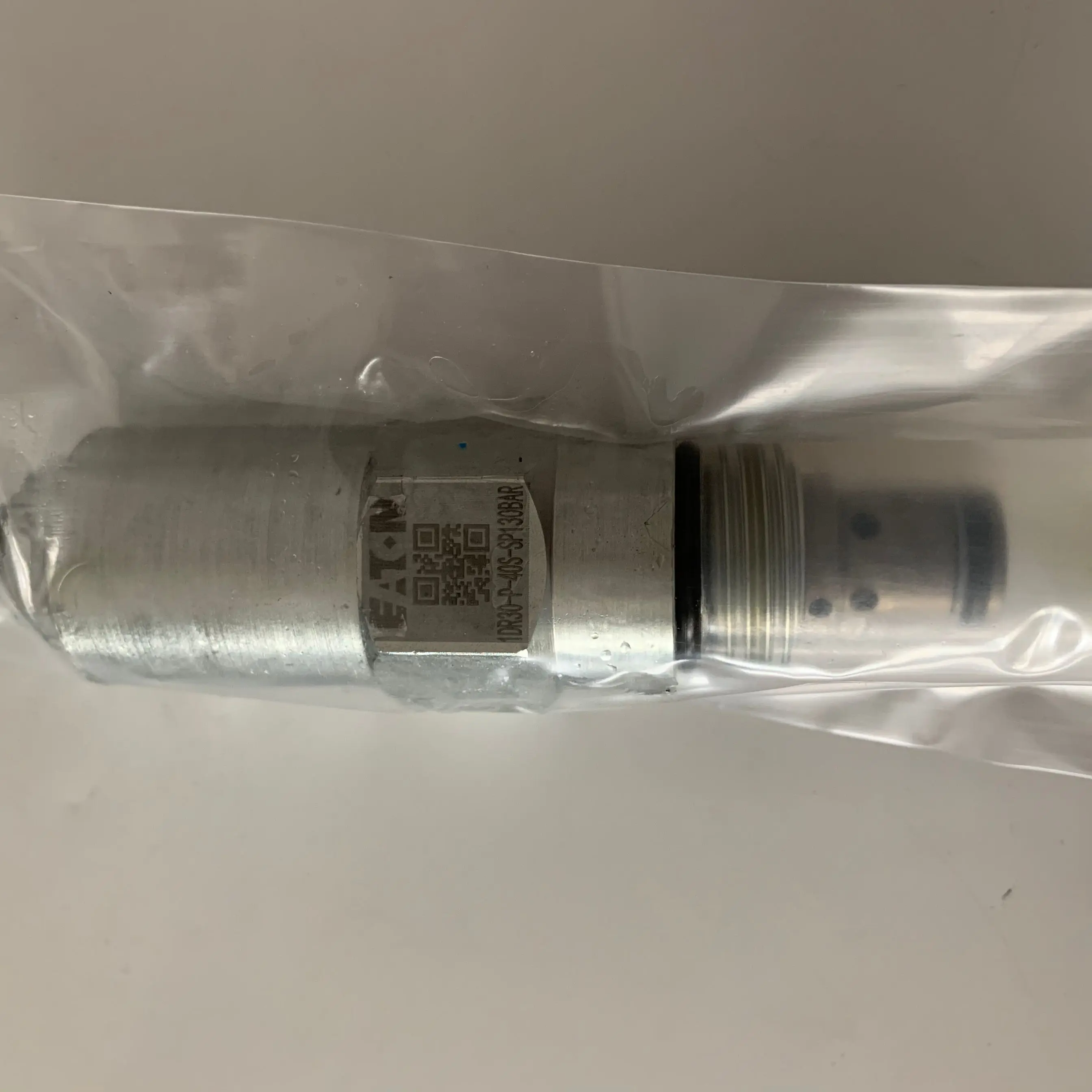 1DR30-P-40S-SP130BAR 407AA00950A EATON VICKERS origin 1DR30P40S-130BAR 1DR30P40S 1DR30-P-40S-130BAR 1DR30P20S 407AA00188A 1DR30P