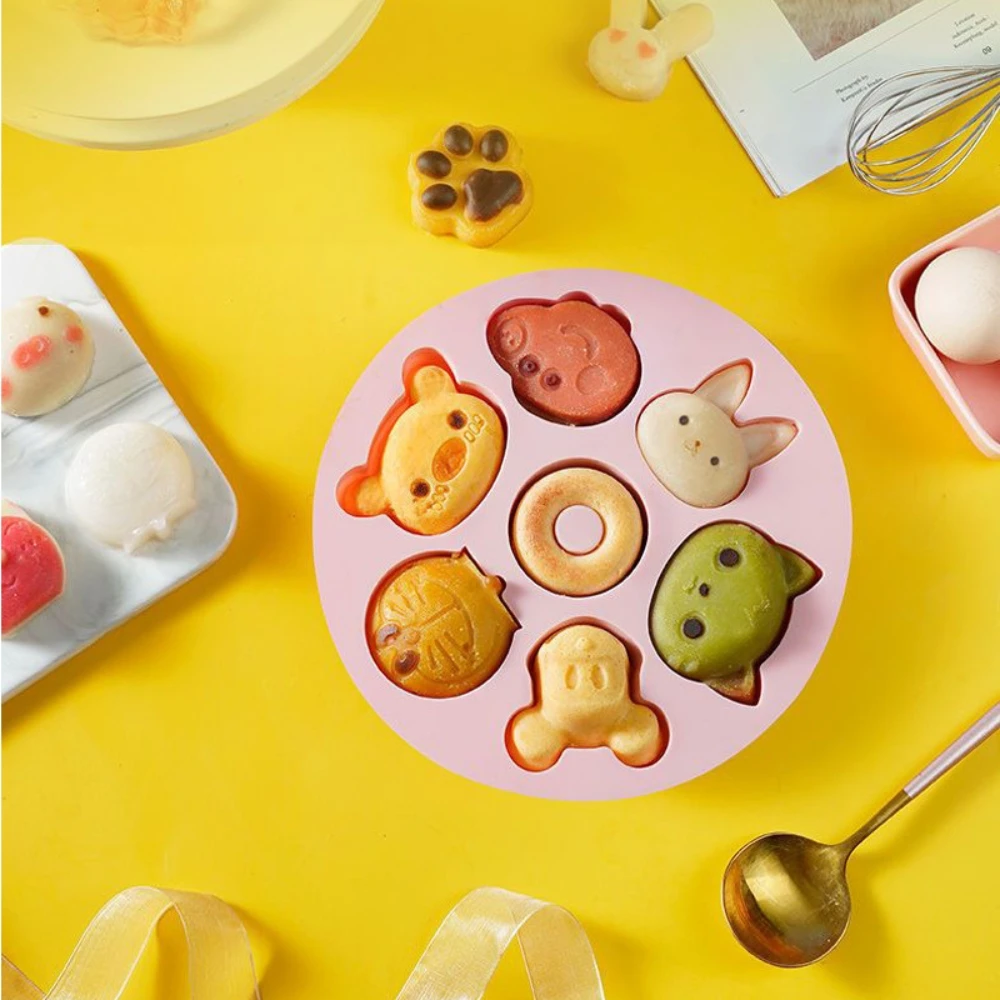 Silicone Mold Lovely Animal Shaped Bread Moulds Decorations Silicone Form Cake Baking Baby Food Supplement Mold