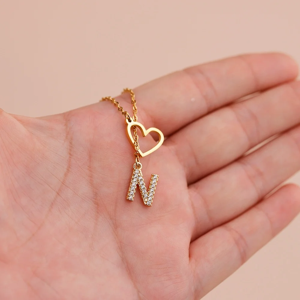 Wholesale Stainless Steel Heart Clavicle Chain New Full Diamond 26 Letter Peach Heart Necklace for Women