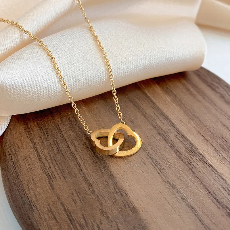 Ins Hot Simplest Stainless Steel Pendant Necklace Hollow Double Heart Pendant Necklace Tarnish Free Gold Geometric Necklace